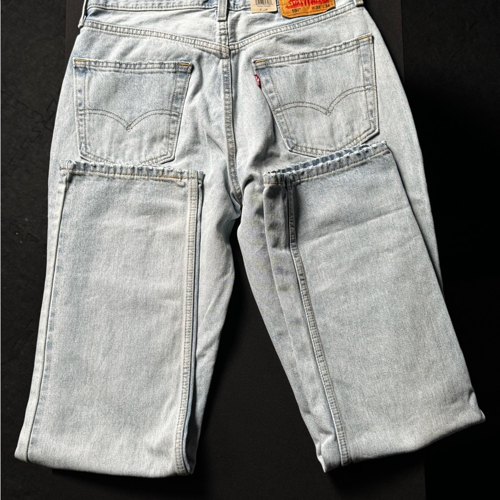 Levi's 550 Men's Light Blue Relaxed Jeans